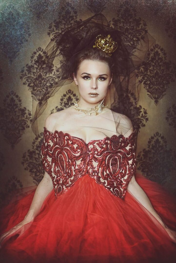 Red Queen Alice in wonderland